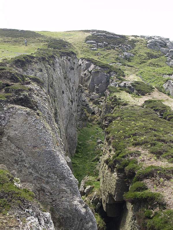 The top of the Earthquake from the north © C J Webster